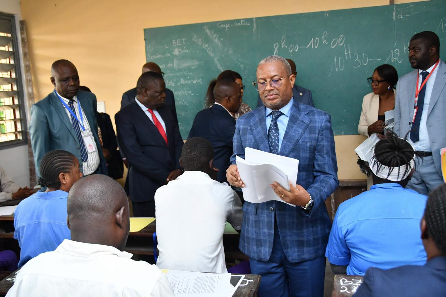 Mille cinq cent soixante et un candidats aux examens de fin de formation