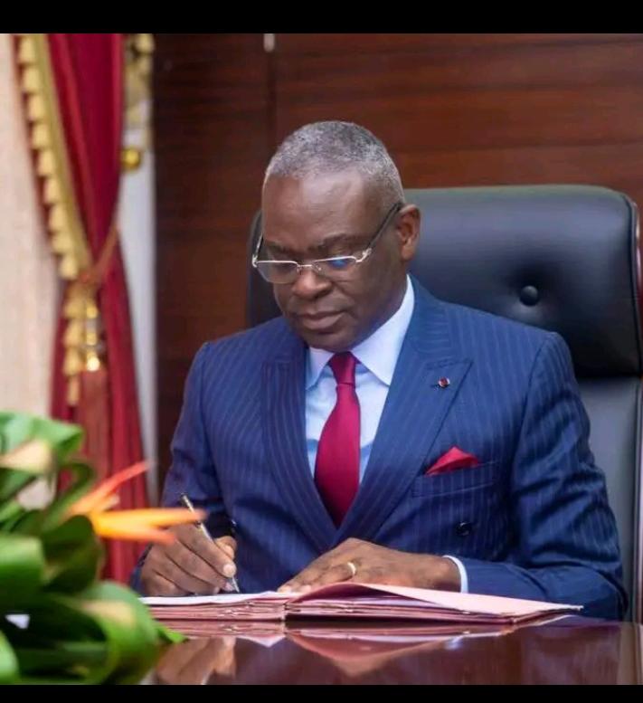 Anatole Collinet Makosso reconduit à la Primature : Le Congo face à un nouveau quinquennat de défis