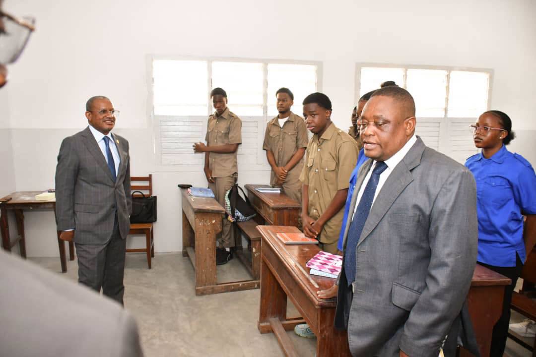 Rentrée scolaire 2026-2027 : Gustave Fulgence René Adicolle Goum supervise le démarrage effectif des cours dans les établissements techniques et professionnels de Brazzaville