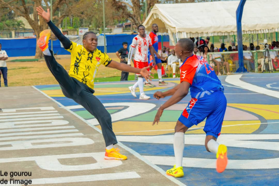 Handball : les matchs de gala poursuivent leur marche à travers le pays